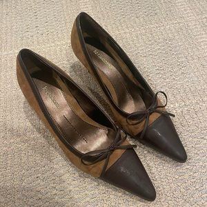 Vintage Liz Claiborne genuine leather brown heels with bows size 8